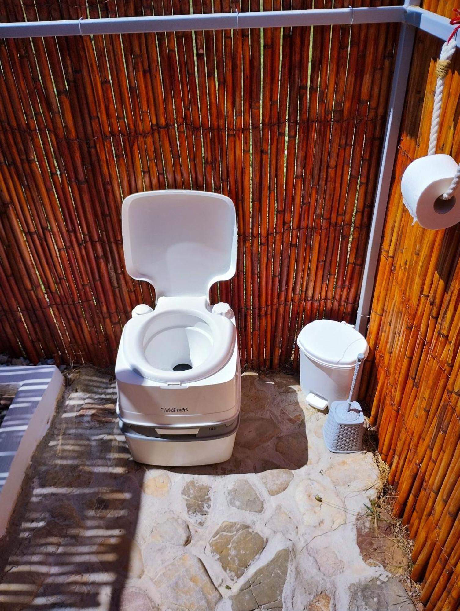 Cornelia Hippie Magic Bus Villa Kíssamos Dış mekan fotoğraf