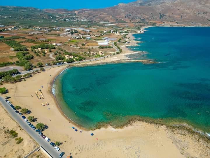 Cornelia Hippie Magic Bus Villa Kíssamos Dış mekan fotoğraf