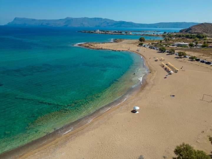 Cornelia Hippie Magic Bus Villa Kíssamos Dış mekan fotoğraf