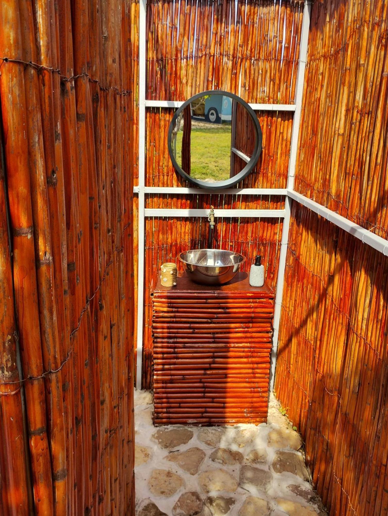 Cornelia Hippie Magic Bus Villa Kíssamos Dış mekan fotoğraf